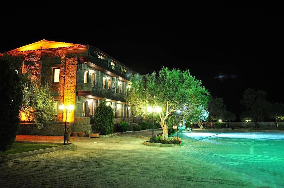Assos Park Hotel Exterior photo