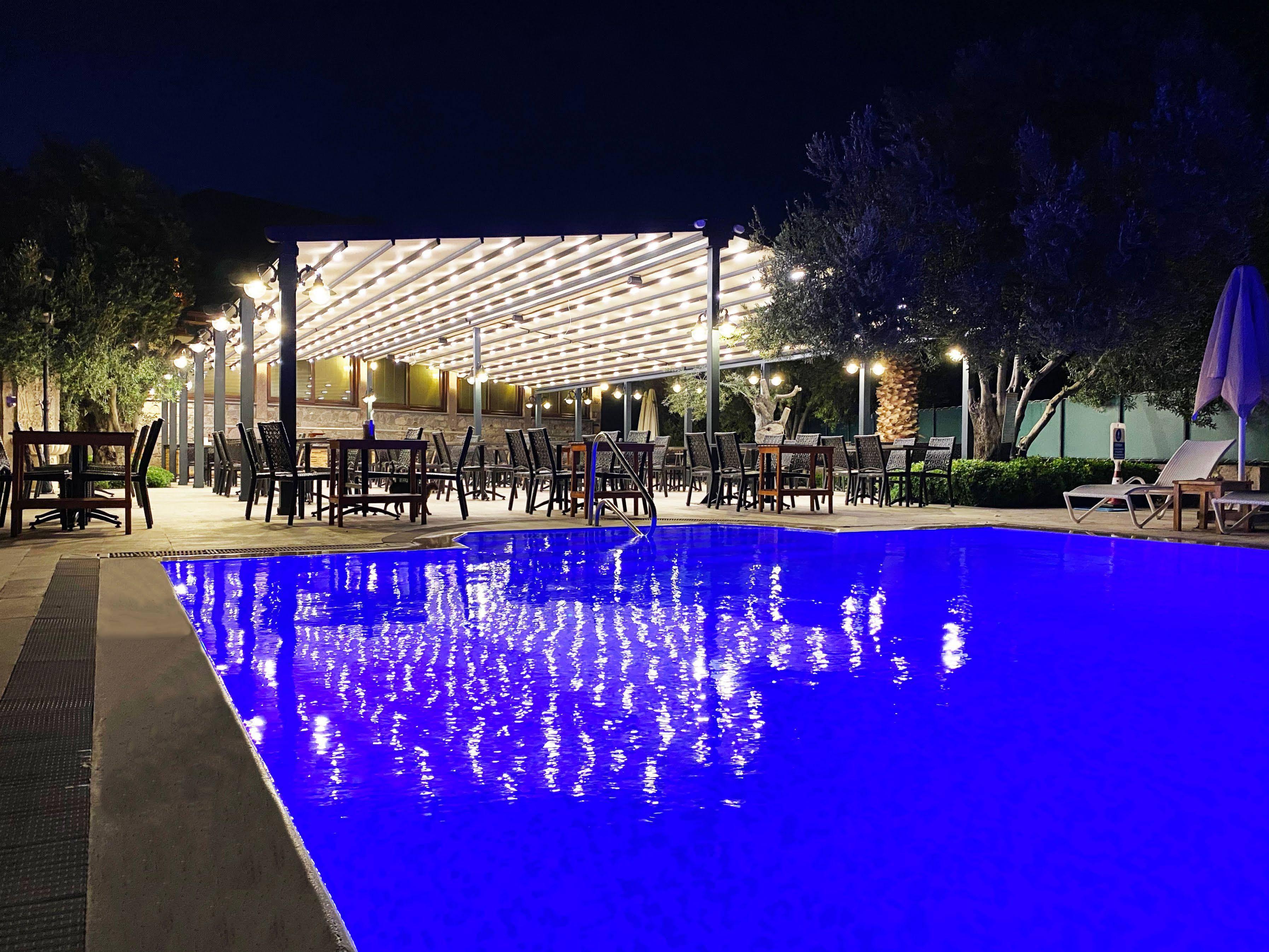 Assos Park Hotel Exterior photo
