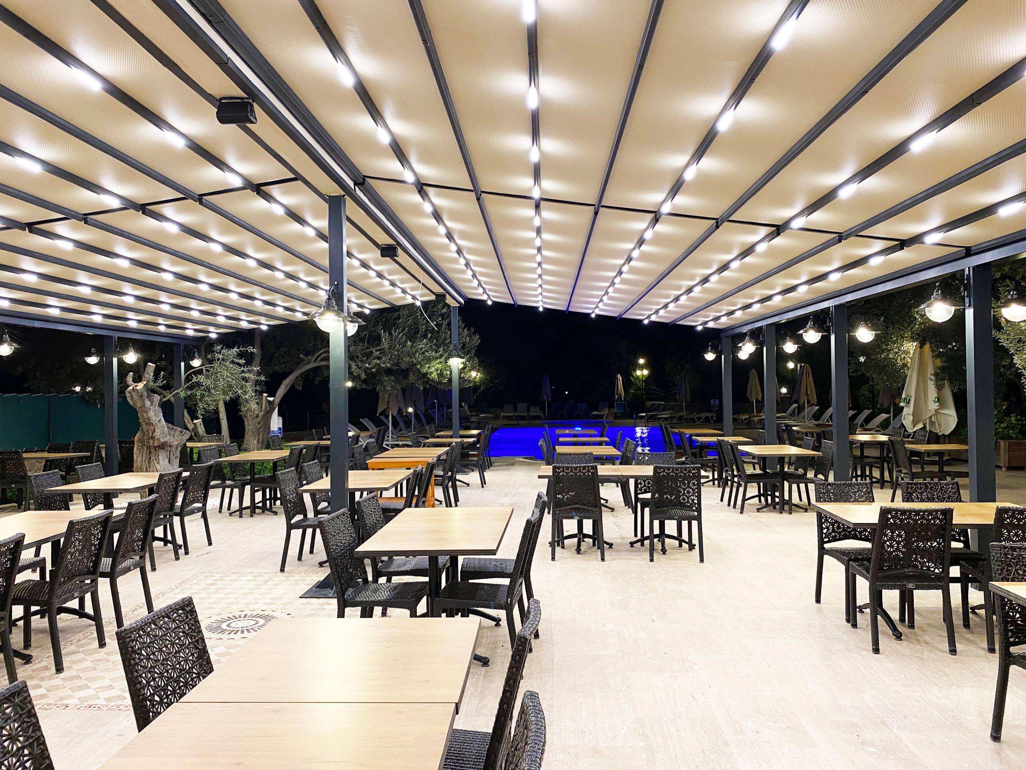 Assos Park Hotel Exterior photo