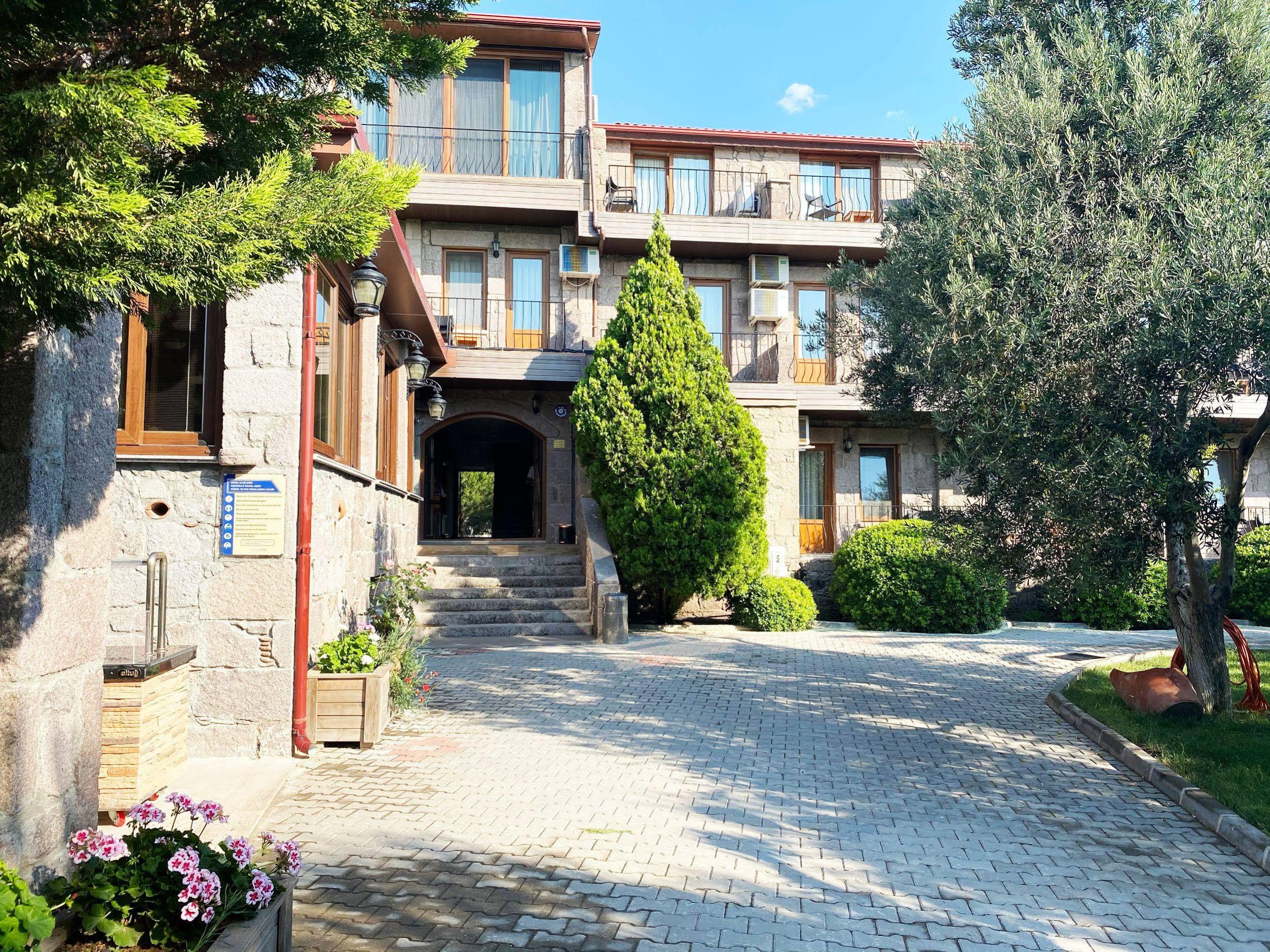 Assos Park Hotel Exterior photo