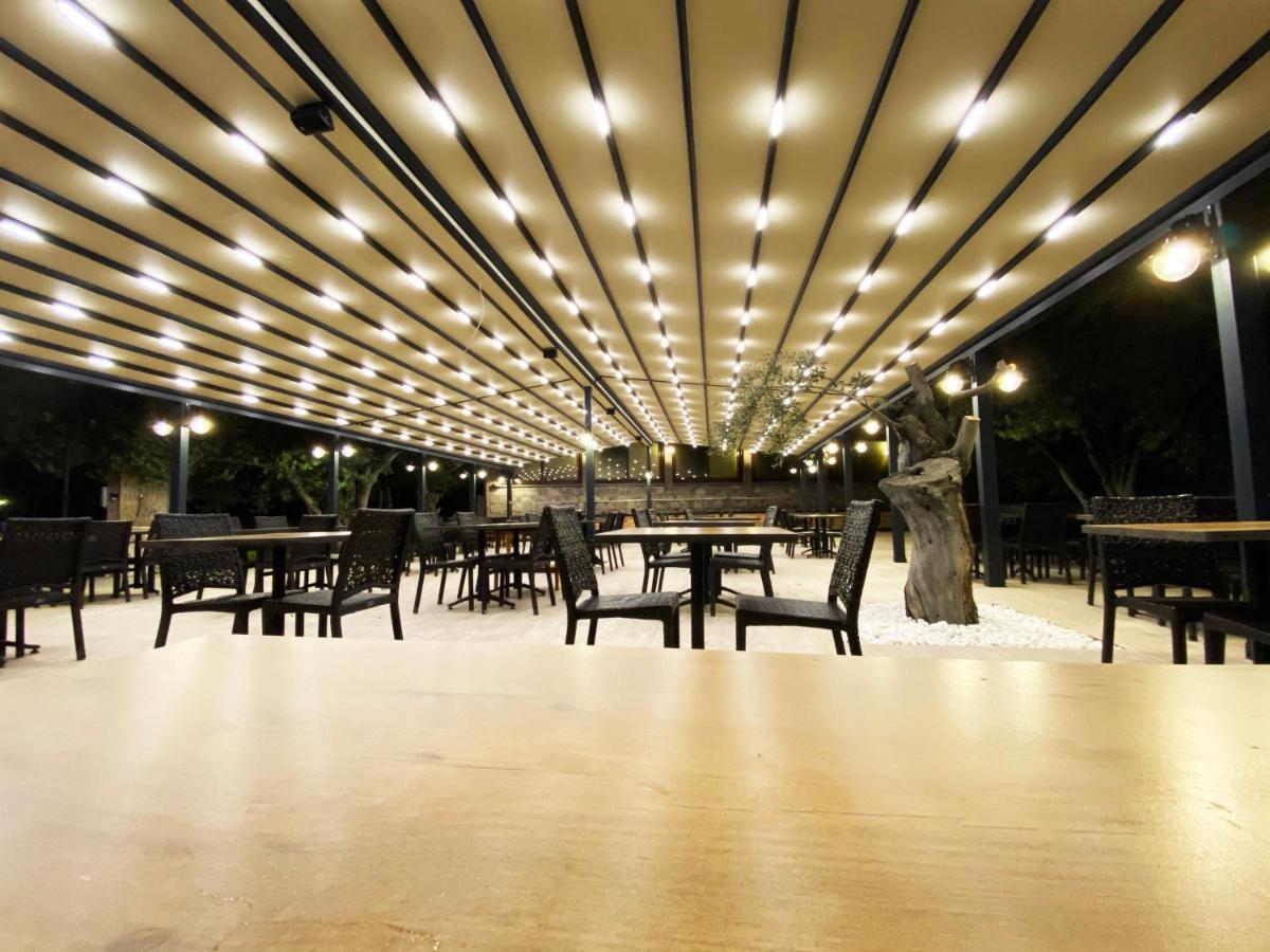 Assos Park Hotel Exterior photo