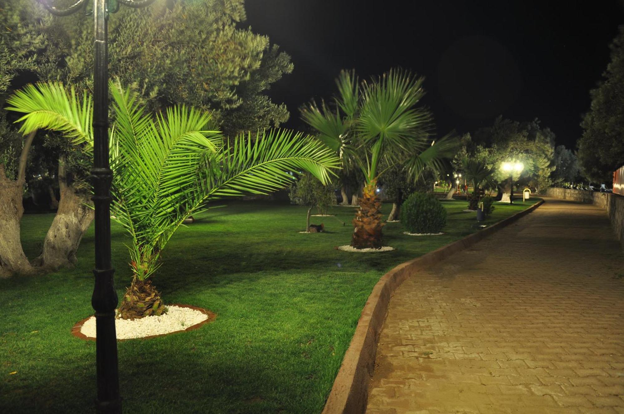 Assos Park Hotel Exterior photo